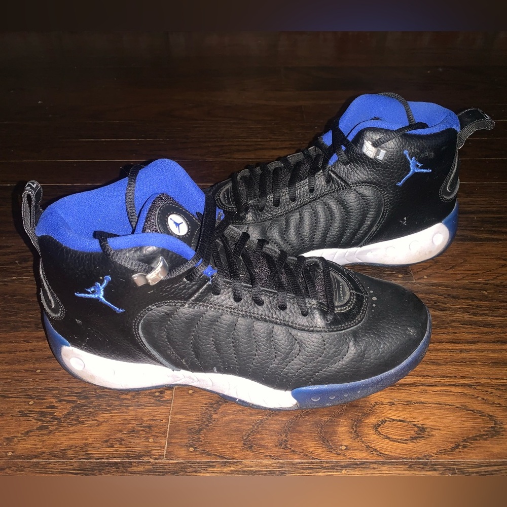 Jumpman by Nike Vintage Hi-Top Sneakers size 7 youth or mens